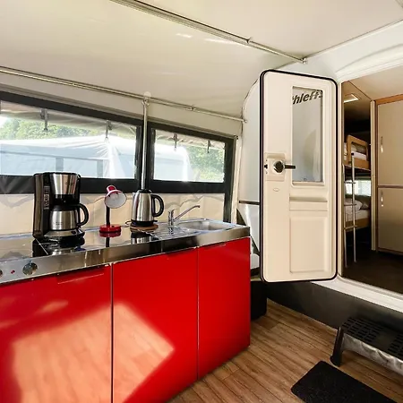 Mietwohnwagen 02 Campsite