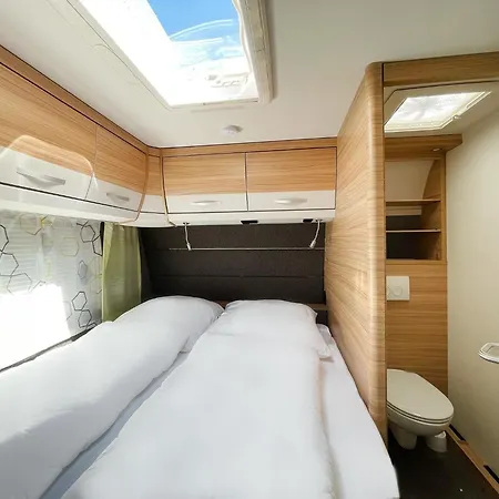 Mietwohnwagen 02 אתר קמפינג הרינגסדורף