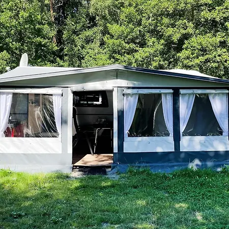 Campsite Mietwohnwagen 02 *